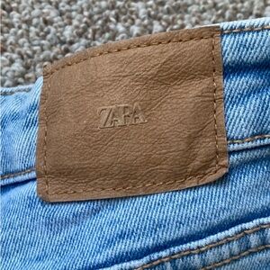 Zara light wash skinny jeans
